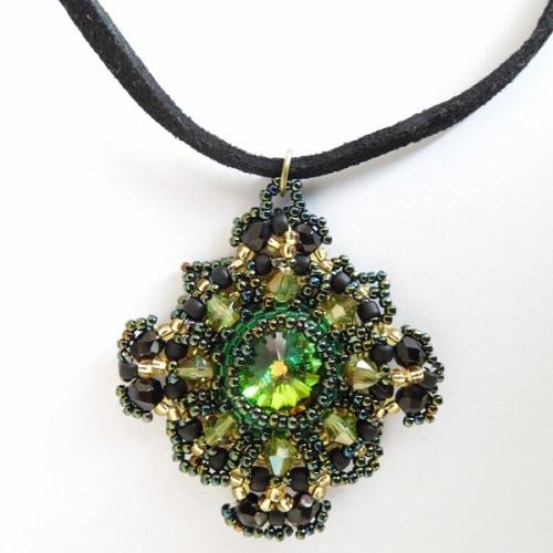 Zelený Swarovski prívesok