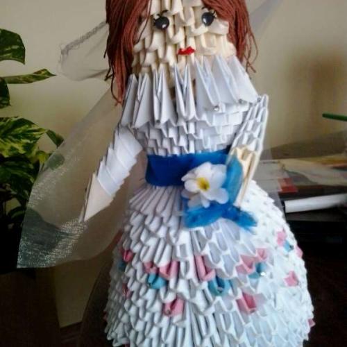 3D origami nevesta