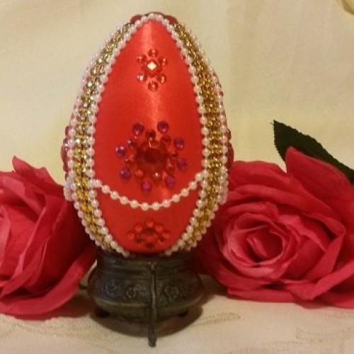 Faberge červené