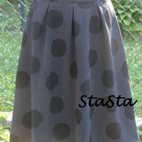 sukňa s guličkami