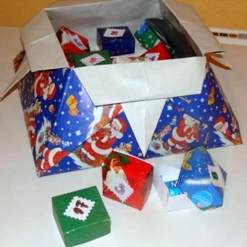 Adventný kalendár s origami krabičkami
