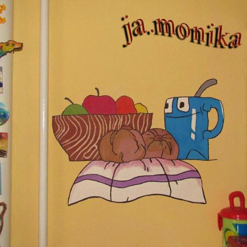 v kuchyni na stene :)