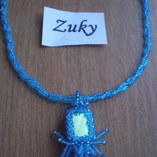 modrý náhrdelník
