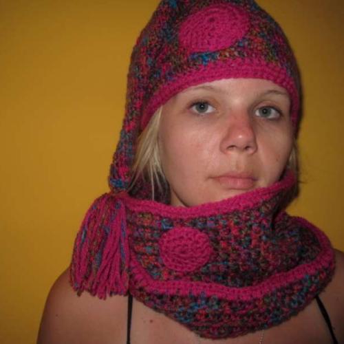 škriatkovská čipka a nákrčník
