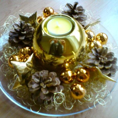 adventný venček v zlatom prevedení