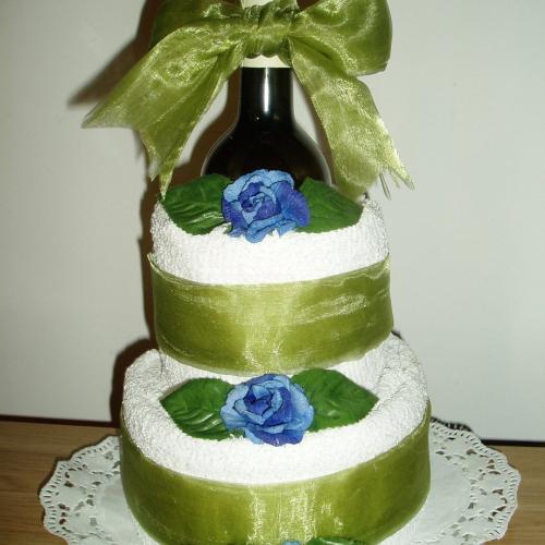 Poschodová uteráková torta