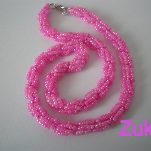 ružový náhrdelník