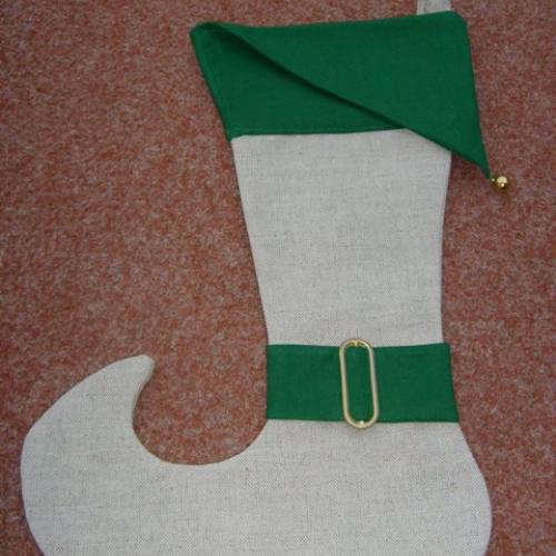 santa má škriatkov a aj tí by radi od neho sladkosti :)