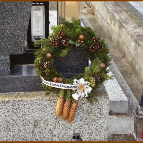 2.venček dedkovi na hrob