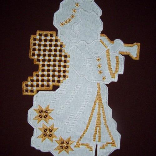 hardanger anjel priletí do okna ešte jeden