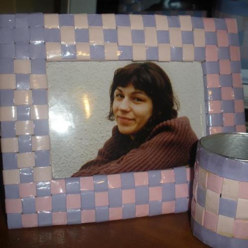Darček pre mladú slečnu - fotorámik, nádobka na ceruzky