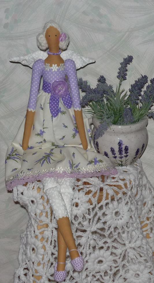 "Levanduľka", Šitie "Levanduľka", Šitie, Sissi, 1