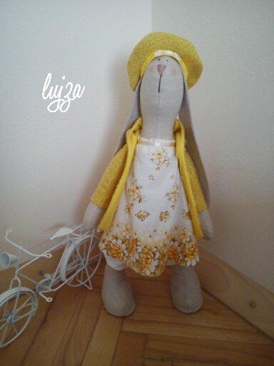 este mala Lujza, Šitie, evelin2812, 1