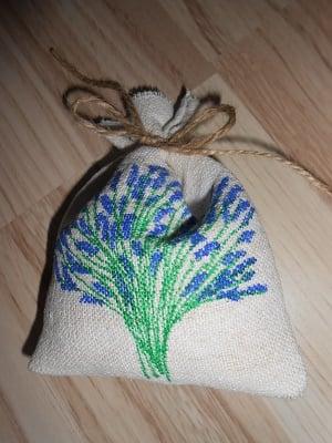 ucarovala mi levandula, Šitie, Evonka, 4