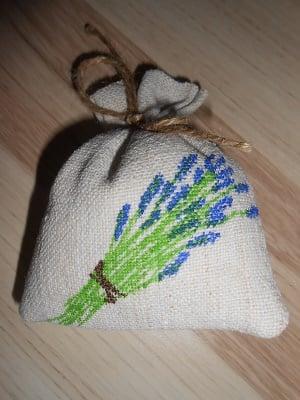 ucarovala mi levandula, Šitie, Evonka, 5