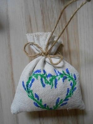 ucarovala mi levandula, Šitie, Evonka, 6