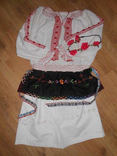 kroje pre vnucky, Šitie, Evonka, 1