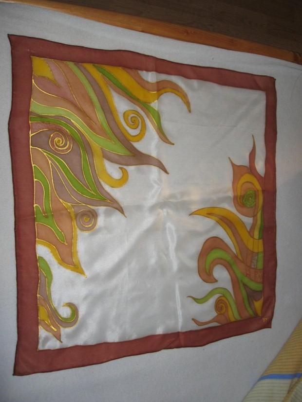 Hodvábna šatka, kontúra a farby fixované žehličkou, Maľovaný textil Hodvábna šatka, kontúra a farby fixované žehličkou, Maľovaný textil, Adriana Birošová, 1