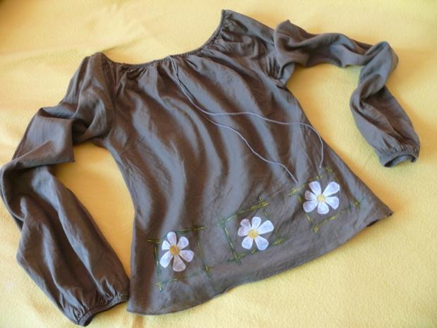 Obklopena kvetmi, Maľovaný textil, malamargaretka, 1