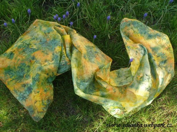 Hedvábná šála, Maľovaný textil Hedvábná šála, Maľovaný textil, sasanka, 1
