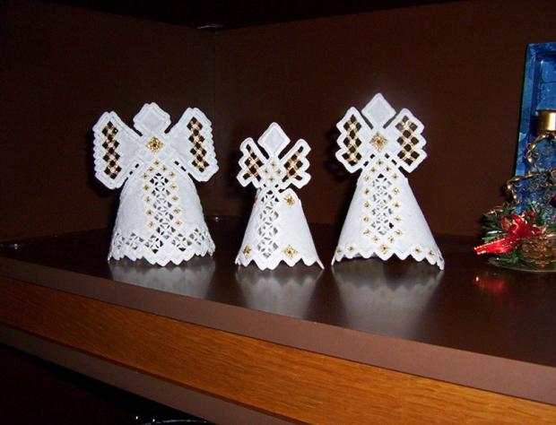 hardanger anjel, Vyšívanie, Hjaja, 1