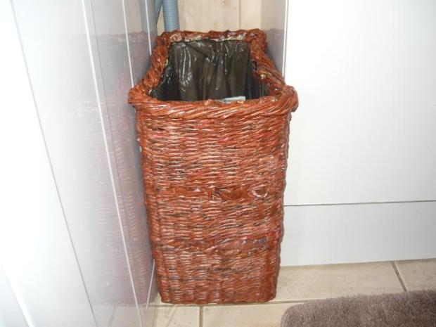 Len tak si sedím v kúpeľni, Papierové pletenie, Ryba01, 1