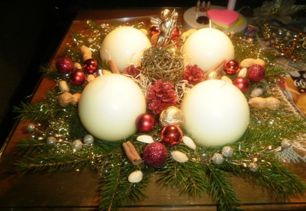 Adventný veniec_2011, Aranžovanie, SURI, 1