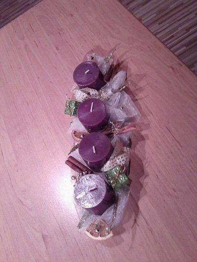 Fialové vianoce, Gift, 1
