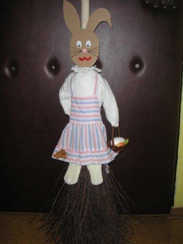 Zajačica na metle, anna, 1
